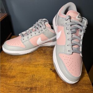 Tried on only/NWOT NIKE DUNK LOW PINK OXFORD 9.5 Mens/ 11 Women
